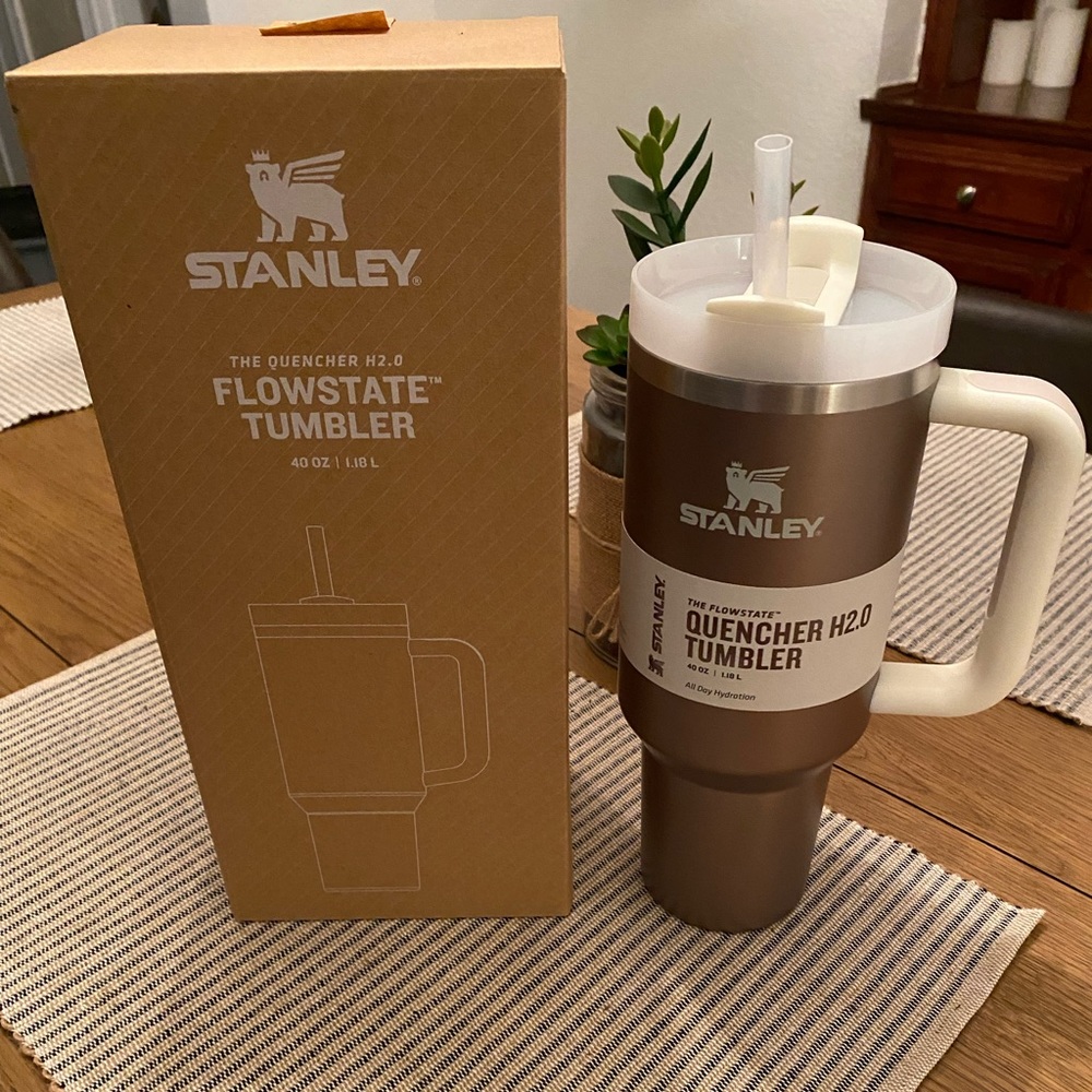 Stanley 40 oz quencher